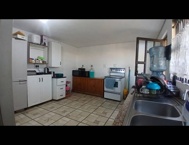 4 BEDROOM HOUSE FOR SALE IN ADAMS MISSION